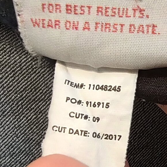 Women's Torrid Demin Stretch Skinny Dark Wash Jeans RN#148862 in Size 14 Reg - Picture 12 of 12